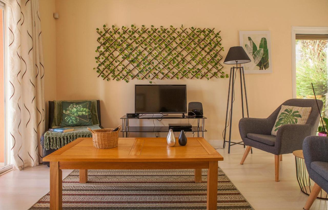 B02 - Fantastic Apartment With Pool Portimao Exterior photo