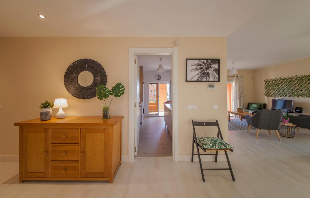 B02 - Fantastic Apartment With Pool Portimao Exterior photo